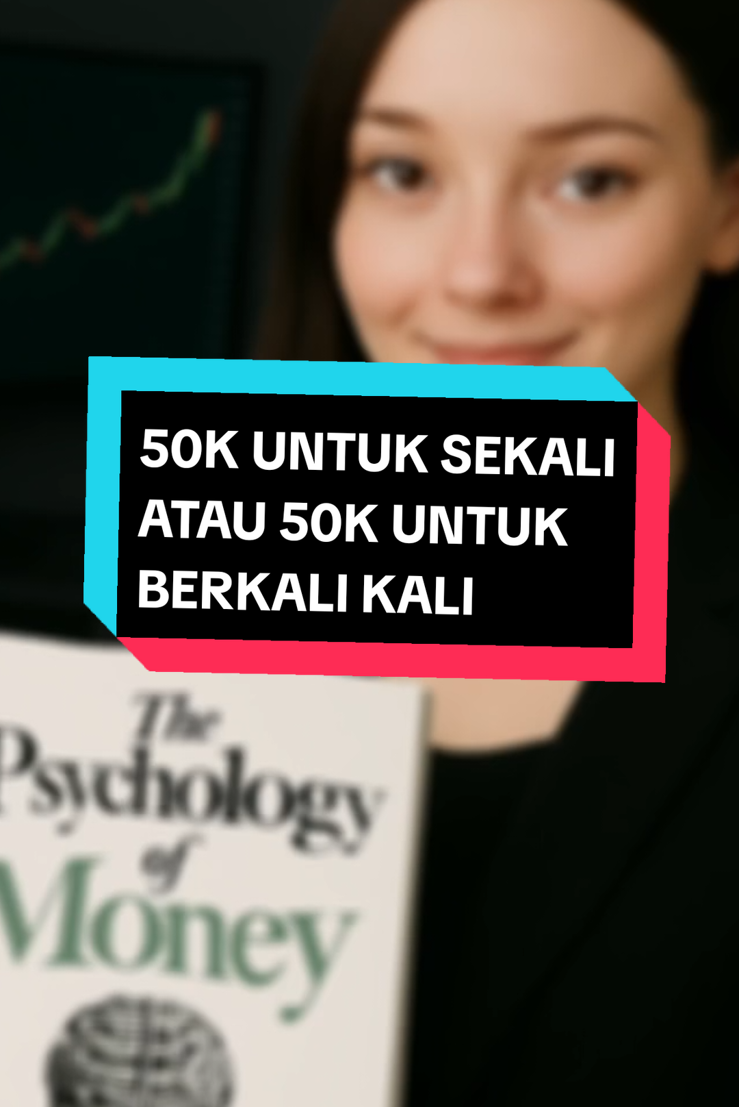 Modal 50k hanya sekali tapi untung berkali kali Buku The Psychology of Money karya Morgan Housel ini ngajarin hal penting yang sering dilupakan: 💭 Kenapa dua orang bisa punya penghasilan sama, tapi hasil akhirnya beda jauh? 📈 Kenapa pengendalian diri jauh lebih penting dari strategi investasi? 💰 Dan gimana caranya membangun hubungan sehat dengan uang. Cocok buat siapa pun — mau kamu trader, pebisnis, atau pekerja yang pengin lebih bijak ngatur finansial dan masa depan. #ThePsychologyOfMoney #MindsetUang #BelajarFinansial #InvestasiBijak #MindsetSukses