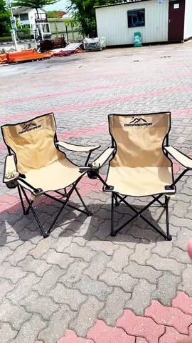 Kerusi healing ni boleh lipat jimat ruang dan senang bawa. Pergi healing sambil makan-makan memang best 😎😎 #kerusi #kerusihealing #kerusilipat #kerusihealingmurah #kerusicamping 