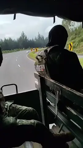 #ejercicio_ecuatoriano💂‍♂️💚🇪🇨  #pfypシparati🥹 #viral_video_tiktok 