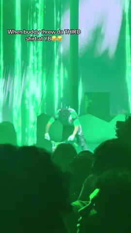 YB Been On Timing When Bruh Threw Dat Shirt😂😂😂 #fyp #masatour #youngboy #masa #foryoupage 