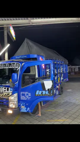 Jam malam bouss🙏🏼 #kurirnanas🍍 #trukoleng #trukmboisindonesia🇮🇩 #trukmaniaindonesia #drivermuda 