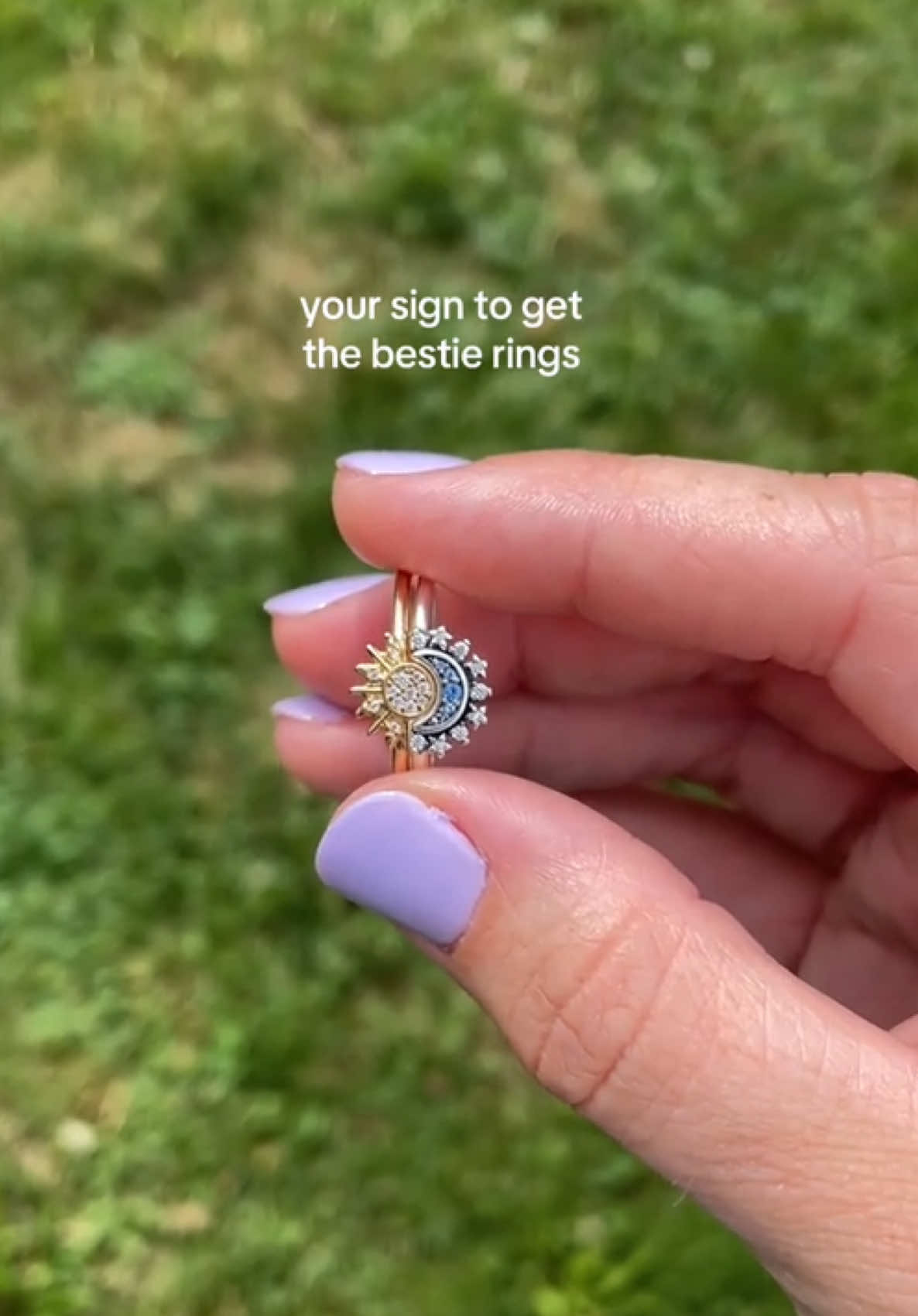 The perfect bestie rings. Who’s the sun to your moon? 🌞🌙 @courtney ◡̈ #SunAndMoon #BFF #Friendship #PandoraRing