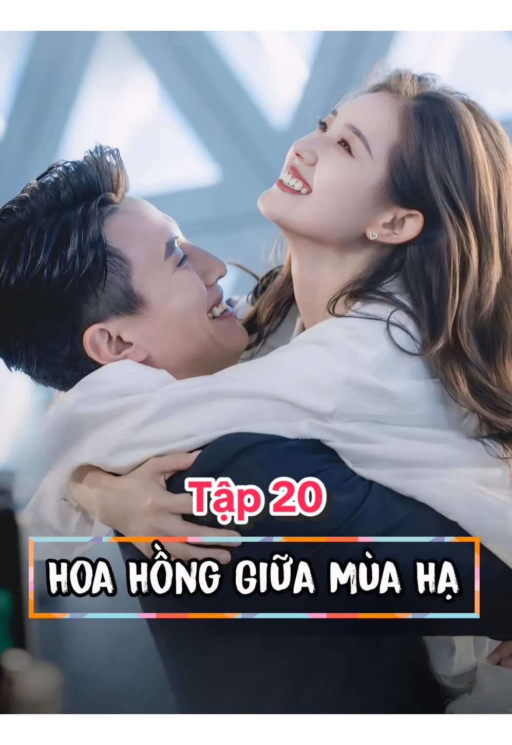 TẬP 20 𝐏𝐡𝐢𝐦: “盛夏芬德拉” - Hoa Hồng Giữa Mùa Hạ 𝐃𝐢𝐞̂̃𝐧 𝐯𝐢𝐞̂𝐧:  ♦️Lưu Tiêu Húc / 刘萧旭 ♦️Quách Vũ Hân / 郭宇欣 - Nội dung: Nữ nhiếp ảnh gia tự do Bạch Thanh Mai bị é..p đính hôn với Chu Thịnh An, đưa ra thoả thuận ba điều khoản và chê anh nhàm chán. Chu Thịnh An bằng những hành động nhỏ như xách giày, nấu nước đường đỏ... dần làm tan chảy trái tim cô. Nhưng vì bóng ma gia đình, cô hiểu lầm sự bao dung của anh không phải là yêu, nên chủ động hủy hôn. Sau khi chia xa và trải qua nhiều sóng gió, dưới sự bảo vệ, thâm tình của Chu Thịnh An và sự ấm áp của nhà họ Chu, cô dần bước ra khỏi bóng tối, cuối cùng ôm trọn tình yêu này. #reviewphim #phimngan #phimtrungquoc #phimhay #phimhaymoingay