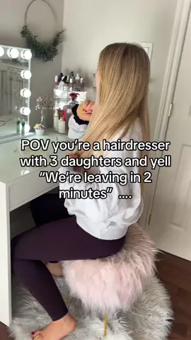…. This wasn’t even staged! #hairdresser #beauty #hair #girlmom #daughters 