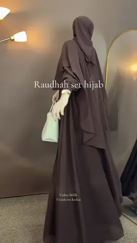 Gamis mahogany set hijab full ceruty🤎✨ #rekomendasi #abaya #gamiskekinian #ootdkondangan 