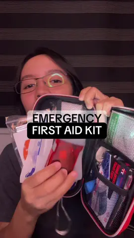 Maganda na may ganito tayong mga emergency first aid kit sa bahay man o sasakyan #emergencykit #firstaidkit #survivalkit #tactical #wellness 
