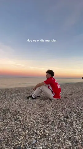 Hoy es el día de la Salud Mental y os quería decir unas palabras, ya que como psicólogo, tenemos este tema presente todos los días. Cuídate ❤️