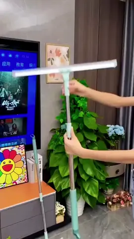 Serokan air dilantai dan kaca #serokanairlantai #serokanairkaca #pembersih #bersihbersihrumah 