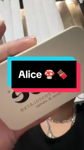 Stay sharp, stay sweet 🍄🍫 one square and your mind’s in flow. #AliceMushroom #FocusMode #BrainBoost #MindfulSnacking #StaySharp