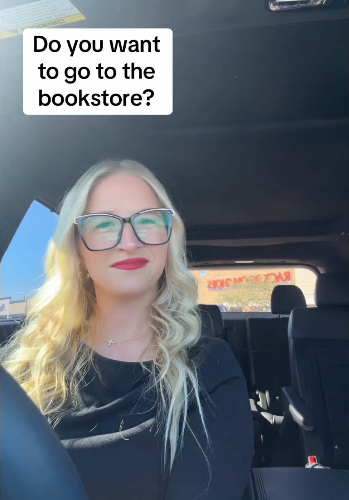 No for real, stop it! #BookTok #taylorswift #books #reading #fun 