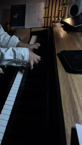 Love Story | mình đánh theo Style bạo hơn tí :))  . . #lovestoryindila #pianotok #pianocover #hocpiano #nhachaymoingay 