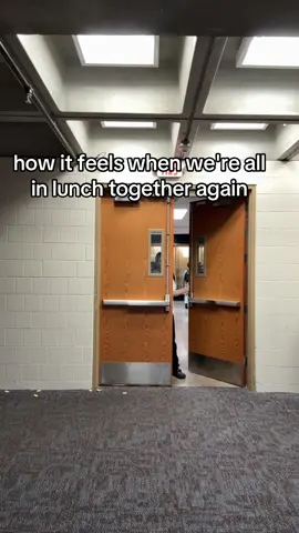 2 left feet #thirdleg #fyp #dance #relatable 