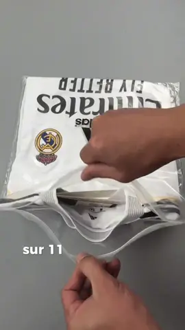 🤍 Le nouveau maillot domicile du Real Madrid 25/26 est arrivé ⚡ Disponible dès maintenant sur 11maillots.com — incarne la classe et la légende du plus grand club du monde 👑 #RealMadrid #HalaMadrid #football #maillot #Soccer 