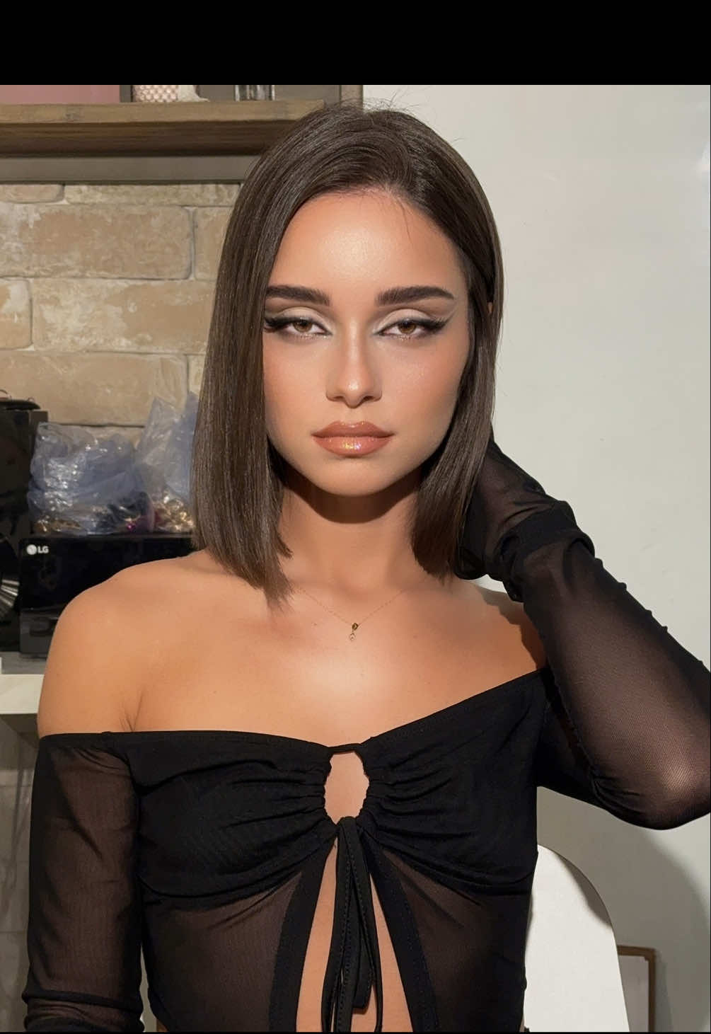 ✨befor and after IG: asiacangiano.mua  #makeupartist #glamlook #cutcreaseeyeshadow #facecard 