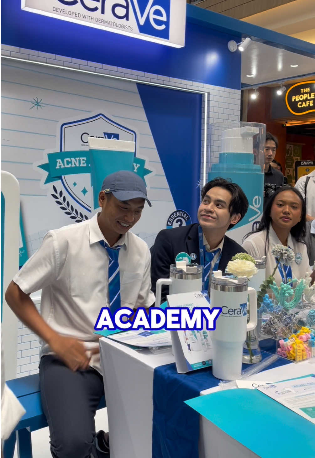 Cowok gentle kayak Bang Pasming emang cocoknya sama gentle cleanser sih hehe @CeraVe Indonesia #CeraVeID #CleanseLikeADerm #SuperCleanser 