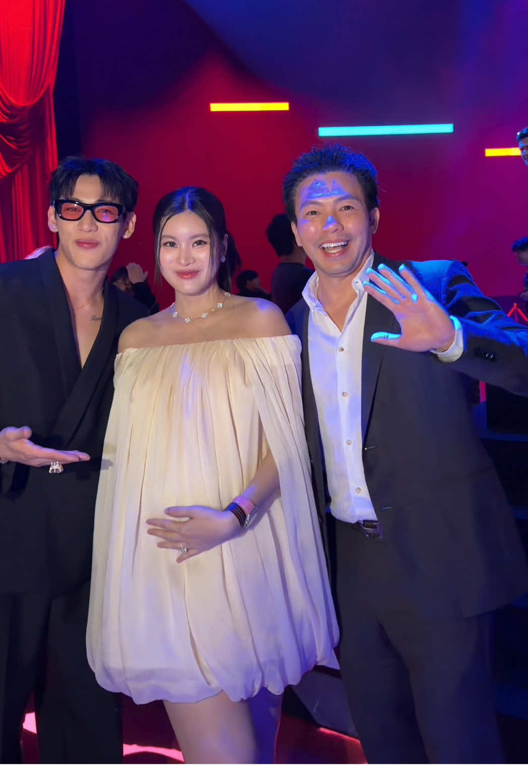 Dancing with @뱀뱀 BamBam 🐍  💚 #ออนสมฤทัย #aonsomrutai #BamBam #HOMETOWN #HOMECOMING_PARTY 
