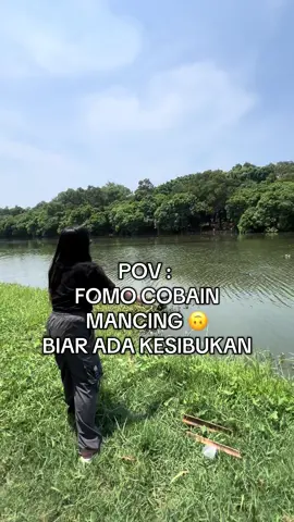 Dr aemangat ujung ujungnya duduk doang dan jajan 😂😂😂 P! Info mancing #mancing #fomo #SunscreenWaterproof #SunscreenRinganTransparan #Sunscreenviral 