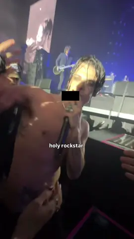 @yungblud 👑 Video by @Jay ! #yungblud #yungbludarmy #blackheartsclub 