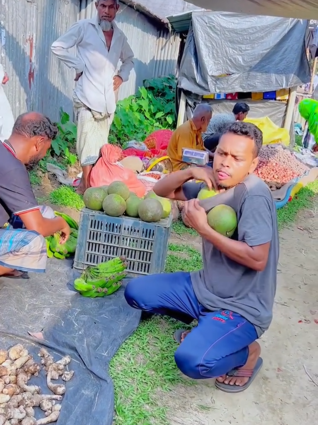 কি দিয়া কি বানালো#funnyvideo #lokmanbepari35 #foryoupage #foryoupageofficiall 