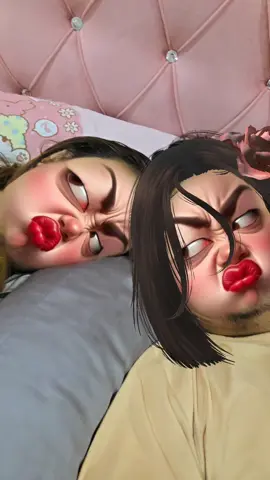 คืนนี้จะได้นอนไหน 🤣🤣 งอนกันอยู่