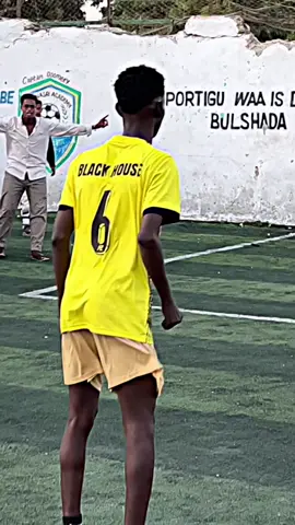 Sexda 😂🔥@Munishibiyo gos gos #💙🔥 #🔥💙⚽️ @Ocean Stars @Saabir Herrera @Goat geesey🇸🇴🐐 @Wajeer goos goos 🎥🏟️ @Sheikha⚽️✅️ 