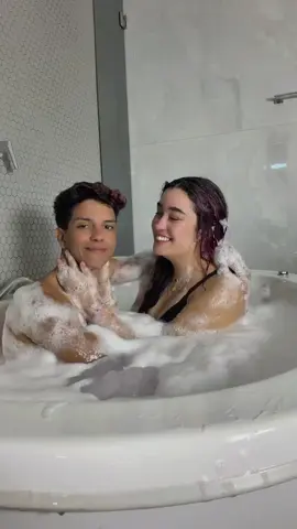 𝐋iberandooo!!🩷💛💛⭐️#viralll#nnflopa#viralizaaa#emillyvickof @Emilly Vick 