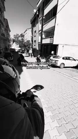 #keşfetbeniöneçıkar 