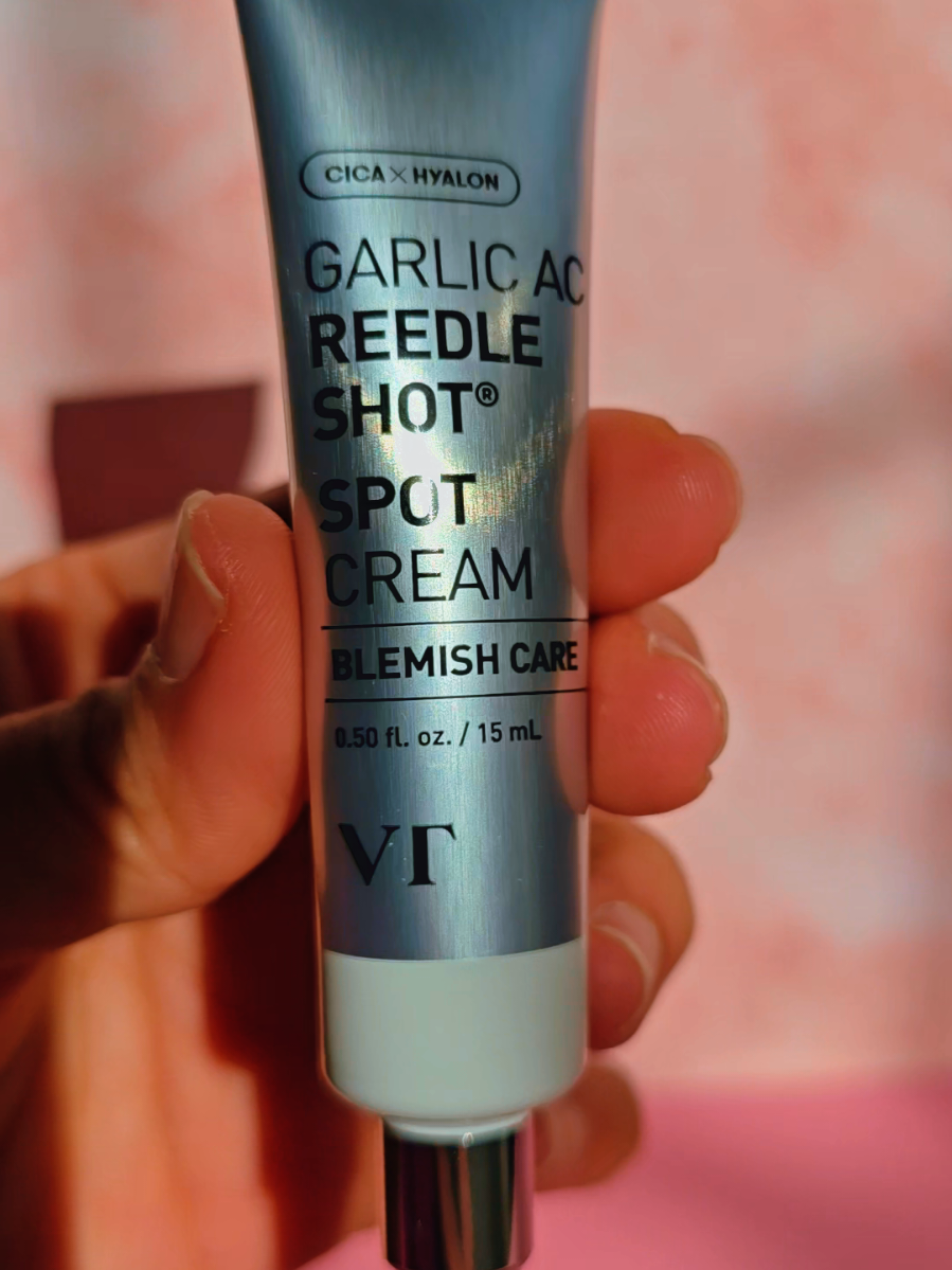 VT Garlic AC Reedle Shot Spot Cream  🛍 Available to buy from StyleVana online with discount code: INF105BLAB I have been experiencing break out recently, and I've been applying this amazing spot cream from VT for 3 days, and it is amazing!. The spots have been resolved!. I would recommend this for everyone who suffers with spots or acne  @VTcosmetics_official  @Stylevana  @Stylevana Influencers  #stylevana  #stylevanainfluencers  #Vt  #skincareroutine  #kbeauty 