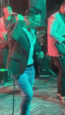 Jorge Daniel y los Libras (Me Sobrabas Tu)