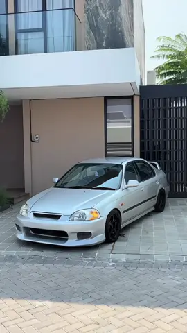 Aihh gantengnya cukup 60JT AN saja nih 😍  Ready forsale civic ferio th1997 M/T plat AE pajak baru GOOD CONDITION! More info bisa DM/WA 085733258154 #civic #civicferio #civicferioorg #civicferioindonesia #feriogang 