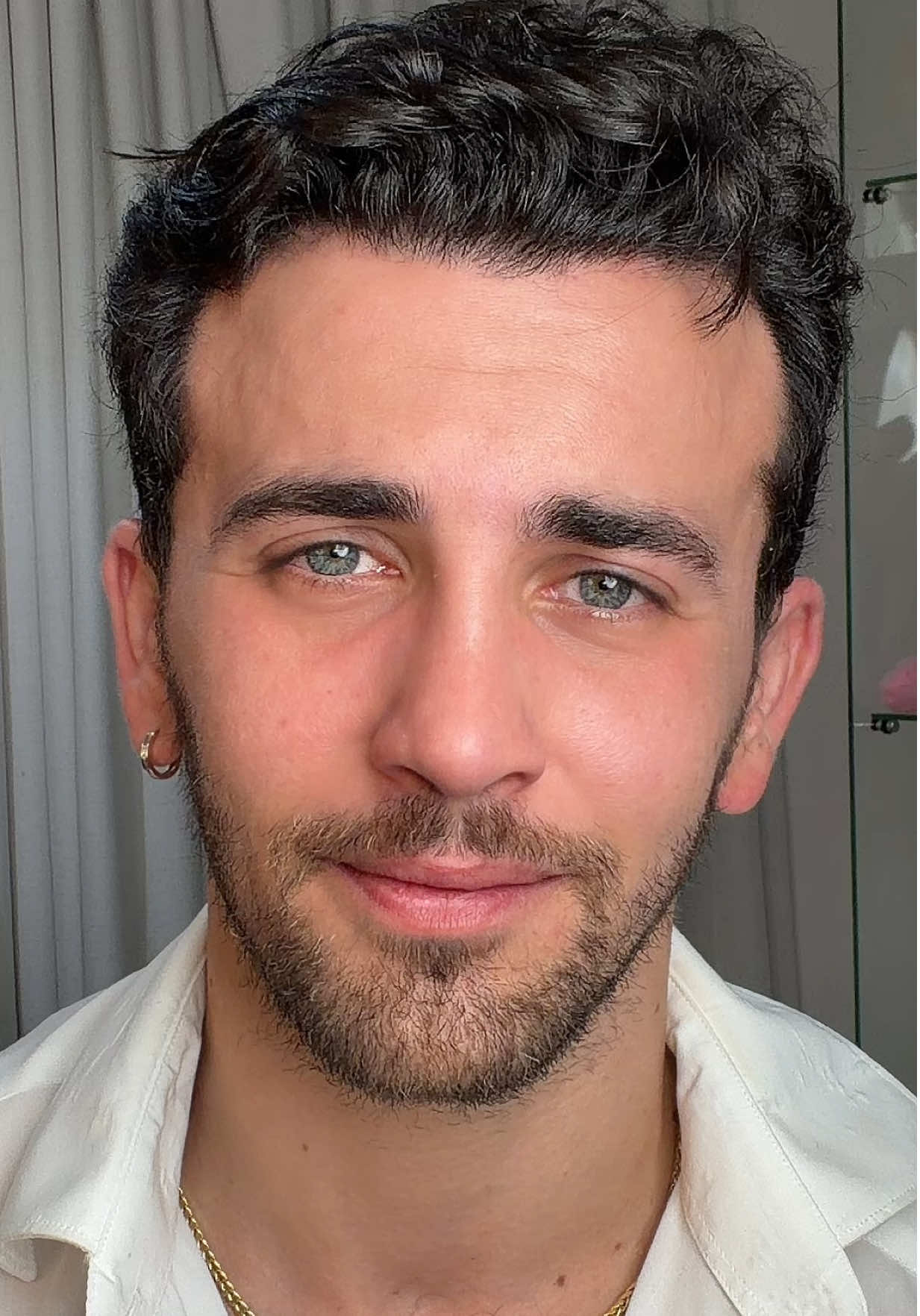 Credo che bisogna sensibilizzare l’argomento e prendere in considerazione la sanità. La propria salute mentale è importante e ci aiuta a rispettare gli altri 