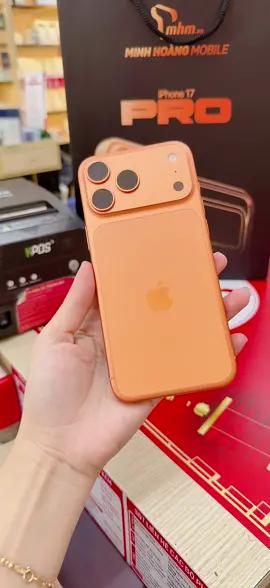 📱 iPhone 17 Pro Max – Hàng hot, không phải muốn là có! Ai cũng biết, iPhone 17 Pro Max đang “cháy hàng” khắp nơi, muốn cầm máy trên tay lúc này đâu phải dễ 😩. Nhưng yên tâm nha — Minh Hoàng Mobile luôn sẵn hàng, đủ màu, đủ dung lượng, cho anh em lựa thoải mái 💥. Từ thiết kế mới bóng bẩy, cụm camera nâng cấp đến hiệu năng AI siêu khủng, iPhone 17 Pro Max thật sự xứng đáng với danh xưng “siêu phẩm 2025”. 🔥 Minh Hoàng Mobile - Hàng Chất Lượng - Giá Ấn Tượng 🔥  📌 🏠29B Đà Nẵng, Huyện Đoàn, Núi Đèo, TN, HP| 0️⃣8️⃣4️⃣8️⃣.9️⃣6️⃣5️⃣.9️⃣9️⃣9️⃣ 🏠124 Hùng Vương, Quán Toan, HP | 0️⃣9️⃣8️⃣3️⃣.7️⃣6️⃣3️⃣.9️⃣7️⃣7️⃣ 🏠Số 10, Tổ 1, TT.An Dương(Ngã tư Rế), HP | 0️⃣9️⃣7️⃣7️⃣.0️⃣8️⃣6️⃣.3️⃣4️⃣6️⃣ 🏠Thôn 9, Trịnh Xá, Thiên Hương, Thuỷ Nguyên, HP | 0️⃣7️⃣6️⃣4️⃣.9️⃣6️⃣6️⃣.9️⃣6️⃣6️⃣ 🏠Thôn Tây, Trung Hà, Thuỷ Nguyên, HP | 0️⃣3️⃣5️⃣4️⃣2️⃣.9️⃣9️⃣9️⃣9️⃣9️⃣ #mhm #apple #iphone #17promax #vannhi 