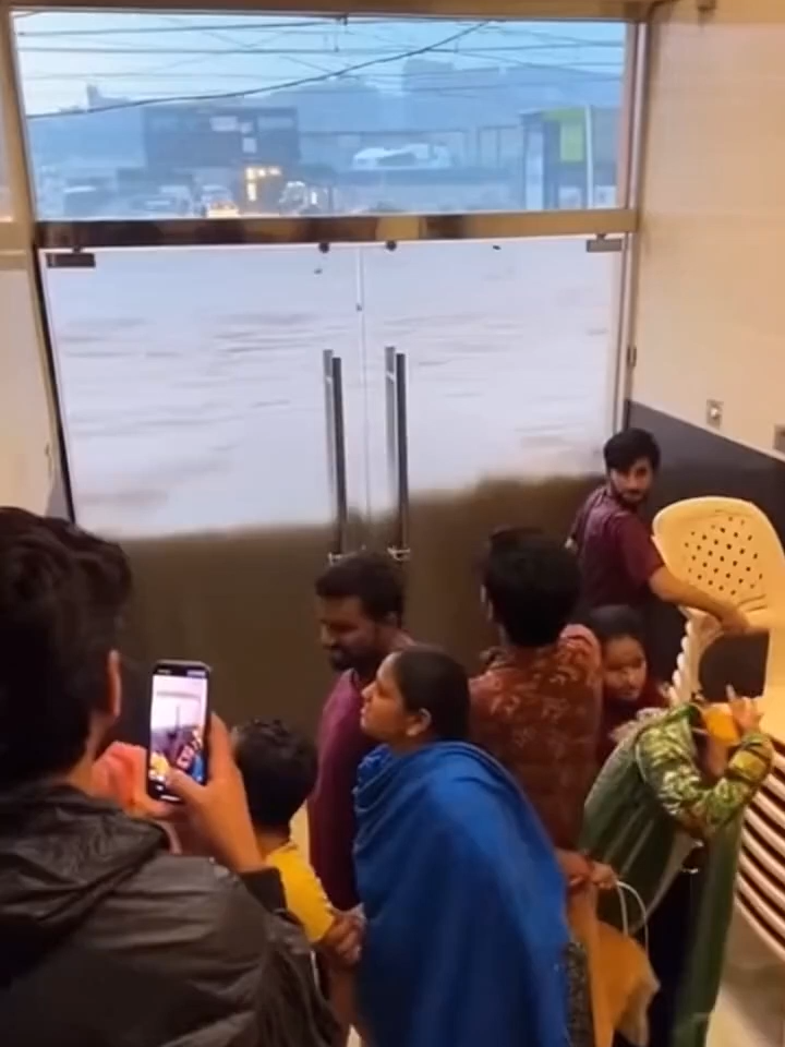 Flooded Building in Eastern India! Terrifying footage from eastern India shows floodwaters bursting into a building, with crocodiles swimming through muddy rooms. Residents can be heard screaming as they rush to higher floors for safety. The viral clip captures one crocodile gliding past a staircase — a chilling reminder of nature’s power. #BreakingNews #IndiaFloods #CrocodileInvasion #EasternIndia #ViralVideo #NatureFury #Unbelievable #DisasterFootage #TrendingIndia #MultiverseMatrix #explorepage