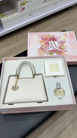 Tặng mẹ một chút dịu dàng, tặng cô một lời tri ân 💐 #HAPAS #hapassuperbrandday #quatang2010 #quatangme 
