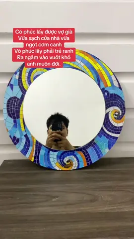 Nghệ thuật gương treo tường viền tranh trừu tượng. Video thật. #vietnamart #guongdecor #guonghandmade #guongsangtao #cadaotucnguvietnam 