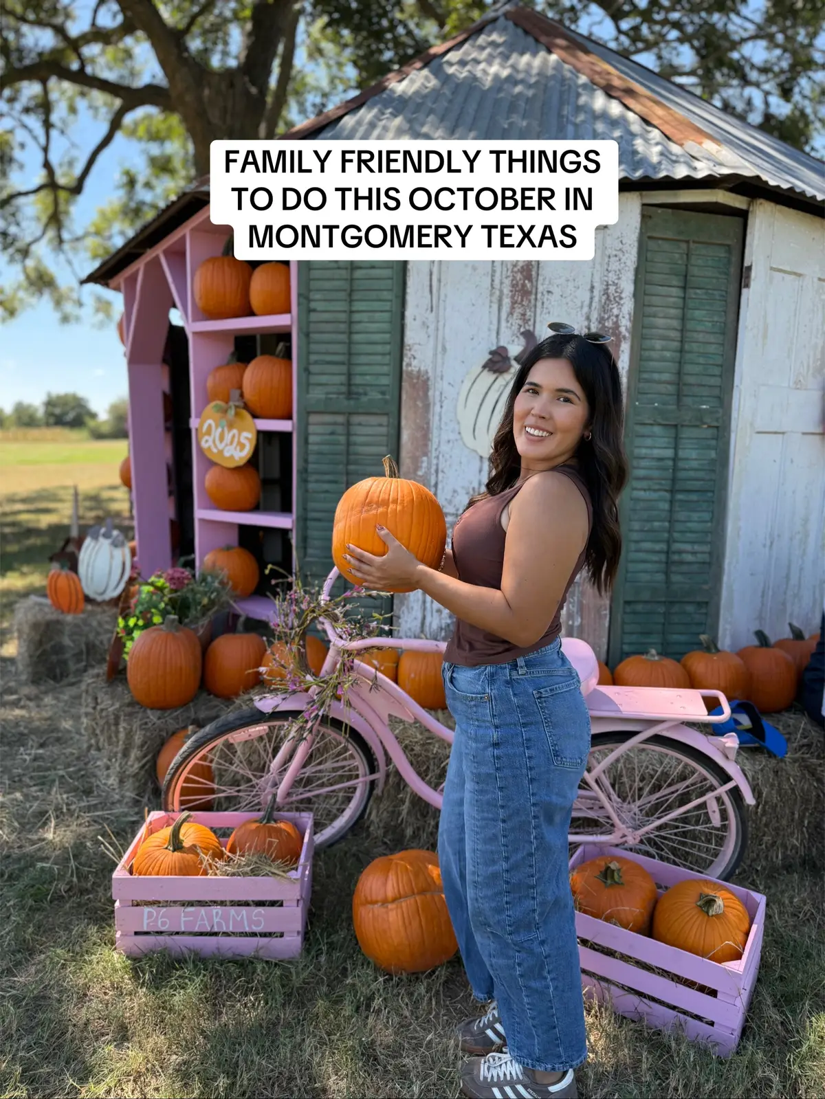 We love October and there’s usually so many things to do in our little town 🐻✨💕#montgomerytexas #halloween #trickortreat 