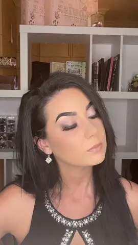 Sagte Smokey Eye  . . . Sheglam Eyeshadow Topper by Shein: 32368233 #makeup #makeuptutorial #southafrica #sama28 #smokeyeye 