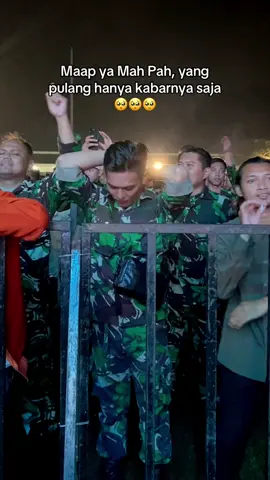 maaf ya Mah Pah, anakmu sudah kerja, tapi yang pulang hanya kabar yg terbawa angin 🙏🏻🙏🏻🙏🏻 #fyppppppppppppppppppppppp #fypage #fyp #xyzabc #tniindonesia🇮🇩 