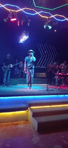 ဒုတိယနေ့ရဲ့ ဒုတိယအချီ ထပ်ဖြုတ်#fyp#viralvideo #fypviralシဝဲကြီးသားလေး #တက်နိုင်လင်း 