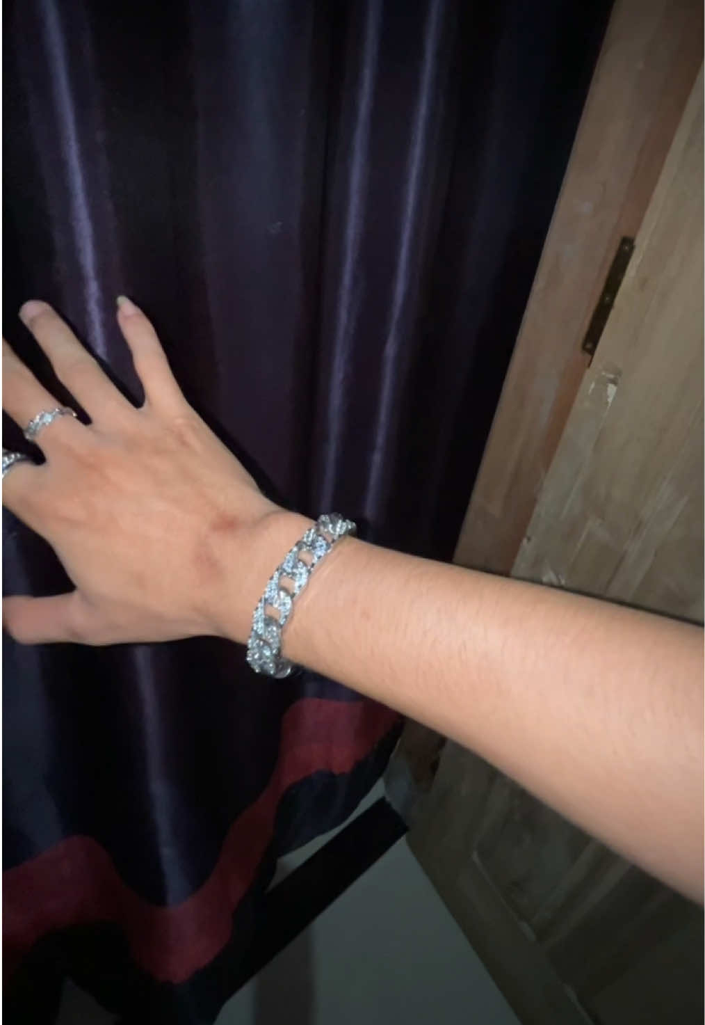 gelang rantai🥶✨ #aksesoris #gelangrantai #gelang #gelangtangan 