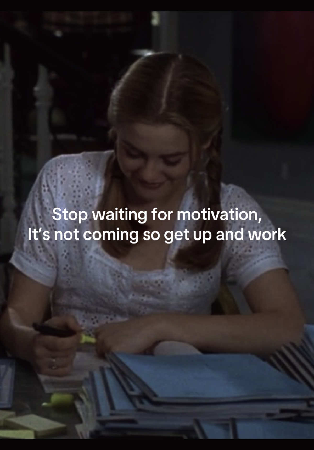 Theres 3 study motivation in this video soo make sure watch it till the end. ( HEYYY IM BACK. 100 followers??? TYSM LUV YALL ) #foryou #studytok #reminders #spm #student 