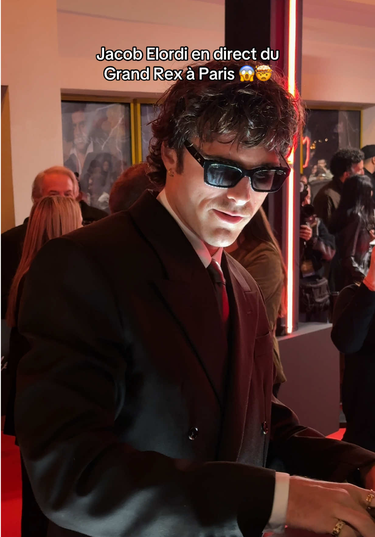 Jacob Elordi en direct du Grand Rex à Paris 😱🤯 @NetflixFR @Le Grand Rex #jacobelordi #euphoria #jacobelordiparis #frankenstein #netflix 