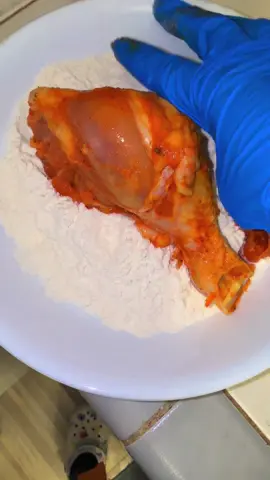 Para l@s que están al Pendiente yo si cocino 🥲🤣🤣 #chiken #friedchicken  #ymm 