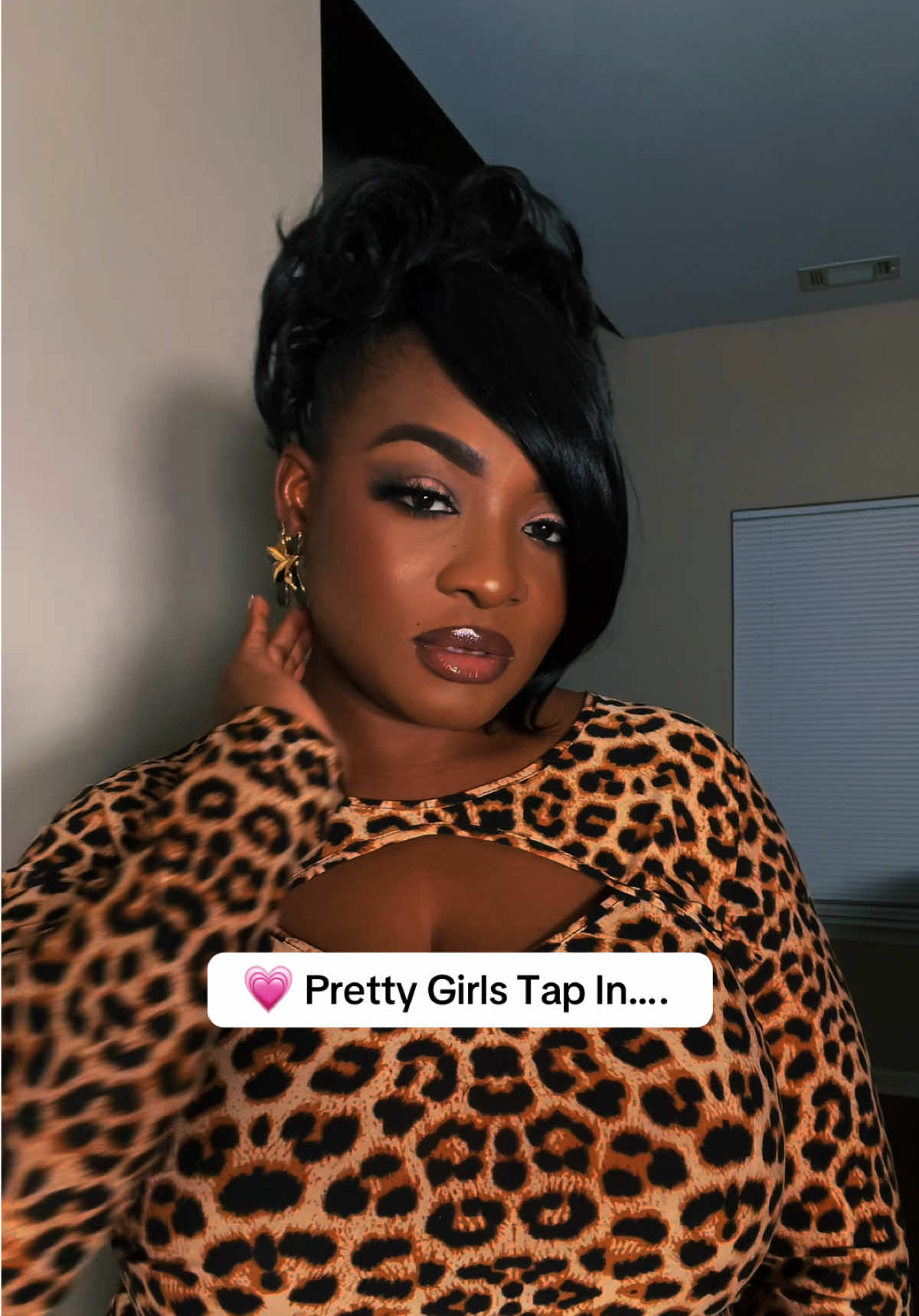 Pretty, Ambitious and Purposeful Women wear Pretty Hairstyles 😍 Elevate your look today with our Nina Curly Bun with Bang.  #tiktokmademebuyit #tiktokshop #updohairstyle #fypシ #cutehairstyles 