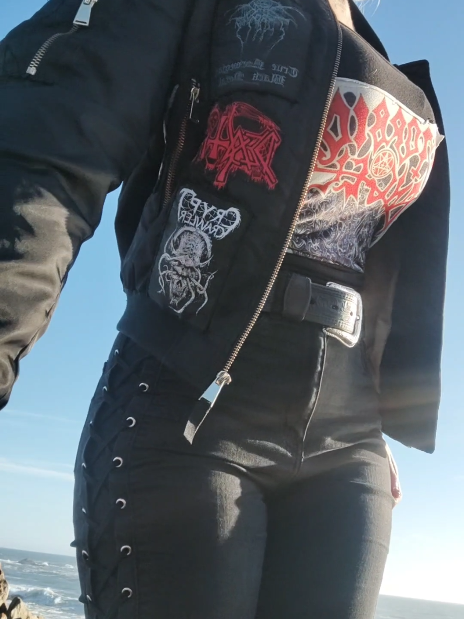 Metal with waves #blackmetal #metal #battlejacket #metalhead #fyp 