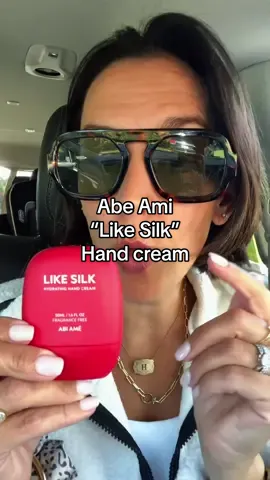 Love how my hands are not greasy but actually hydrated after washign my hands🤍 #abiame #abiamehandlotion #likesilk #musthave 