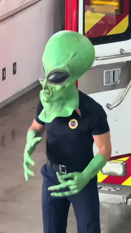 WHO is our 9-1-1 alien?  @911onABC @Kenneth Choi @ANIRUDH PISHARODY @Aisha Hinds #911 #setlife #oliverstark #ryanguzman #fyp 