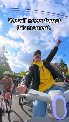 What @Benson gave our children & community is such a gift. For me it was the sense of presence while riding in the #BikeBus. He really made the kids feel so special, ask them their names, taking selfies with them, singing along & signing autographs. We are all fans for life. 