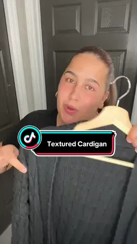 Textured Cardigan #TikTokShopCreatorPicks #spotlightfinds #falldealsforyou #weklyhighlights #tiktokshopfallsale 