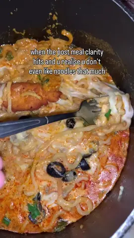 😭😂😂 . . . . . . #food #foodblogger #fyp #noodles #friedchicken , memes , trending , relatable , buldak , samyang , knorr , nissin 